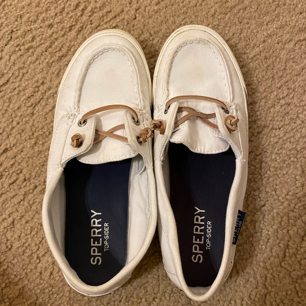 Sperry Top-Sider White Sneaker.